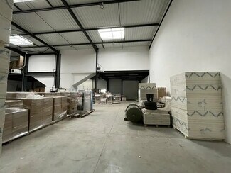 Plus de détails pour 4 Rue Magnier Bedu, Groslay - Industriel à vendre