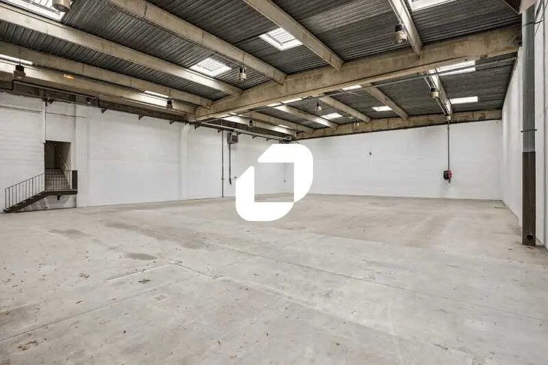 Flex dans Palaiseau à louer - Photo du bâtiment - Image 2 de 13