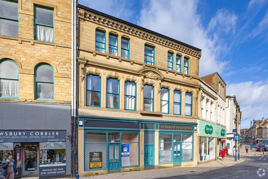 6-10 Westgate, Dewsbury for lease - Primary Photo - Image 1 of 2
