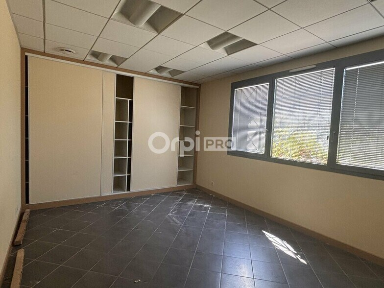 Bureau dans Avignon à vendre - Photo intérieure - Image 3 de 4