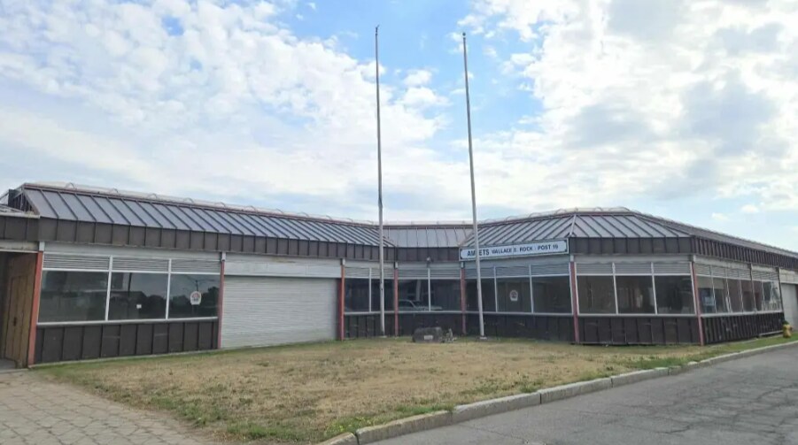 215 Ford St, Ogdensburg, NY à vendre - Photo du bâtiment - Image 2 de 5