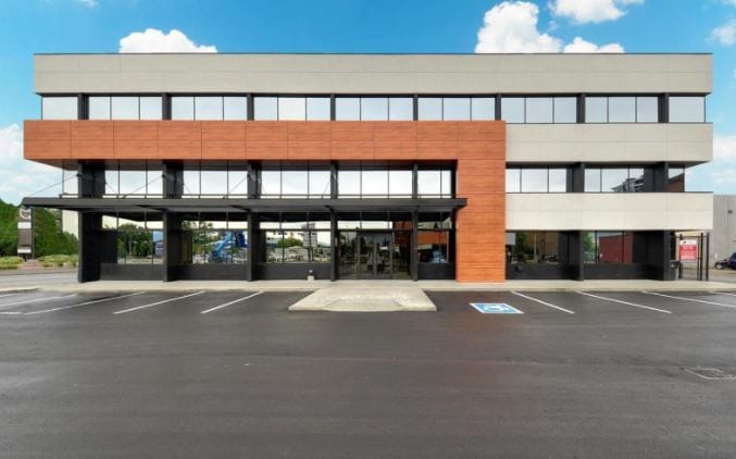 1680 Water St, Kelowna, BC for lease Primary Photo- Image 1 of 2