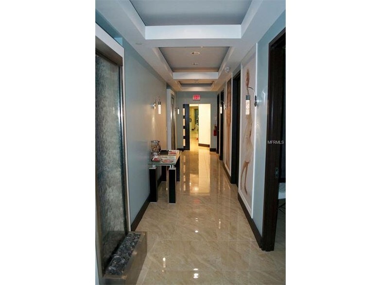 5515 Vista View Way, Oviedo, FL à louer - Photo intérieure - Image 3 de 13