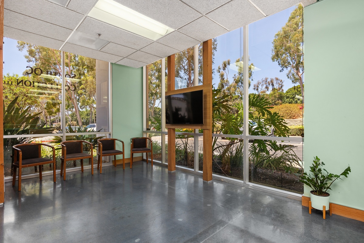 1225 Puerta del Sol, San Clemente, CA for lease Interior Photo- Image 1 of 14