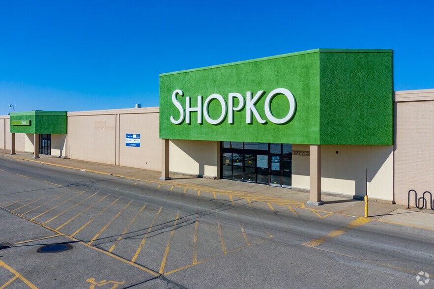 1000 W Northland Ave, Appleton, WI for sale - Primary Photo - Image 1 of 25