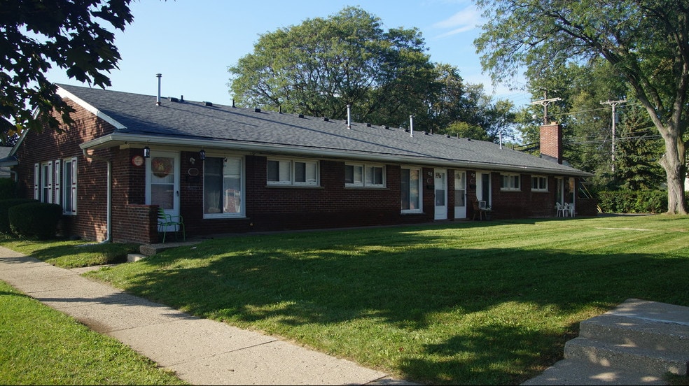 6401 Middlebelt Rd, Garden City, MI for sale - Building Photo - Image 1 of 24