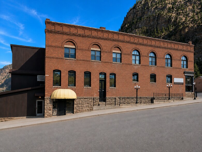 242 7th Ave, Ouray, CO à vendre - Photo du bâtiment - Image 1 de 11