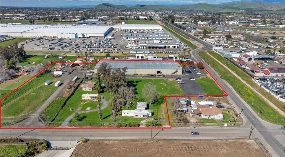 1343 S Main St, Porterville, CA for sale - Building Photo - Image 2 of 30