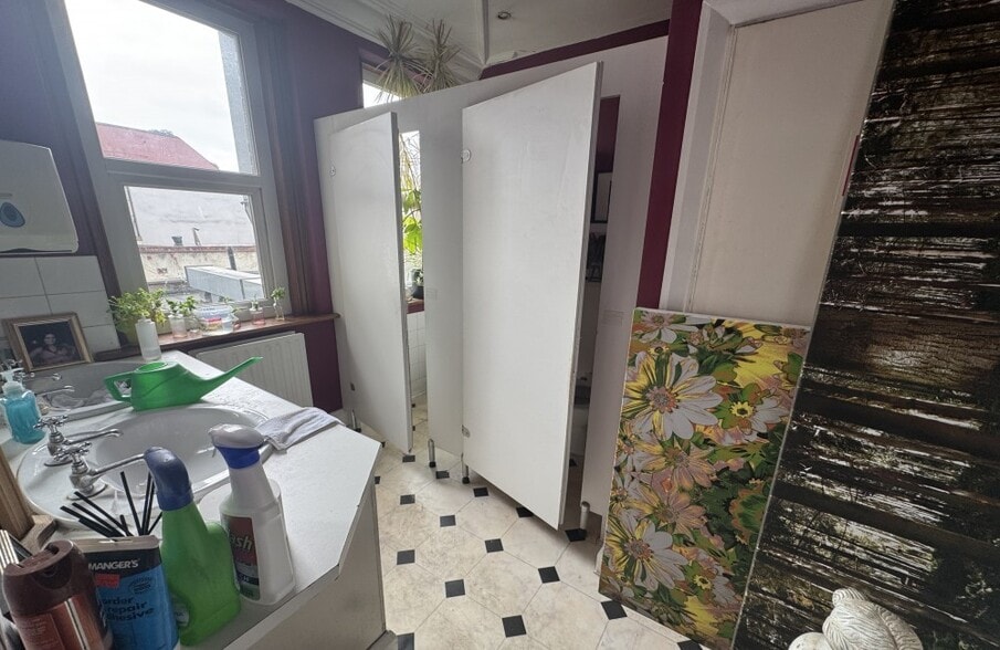 122 Mitcham Rd, London for sale - Interior Photo - Image 3 of 6