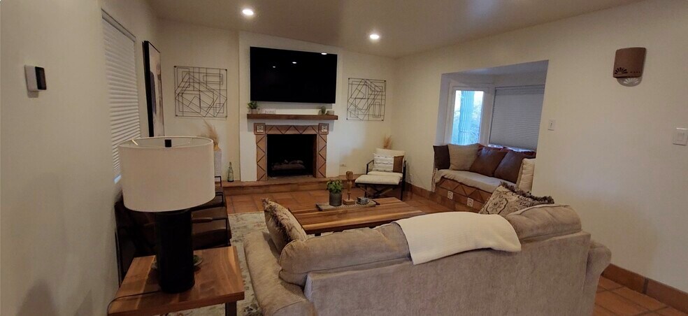 5418 E Yolantha St, Cave Creek, AZ à vendre - Photo du bâtiment - Image 3 de 21