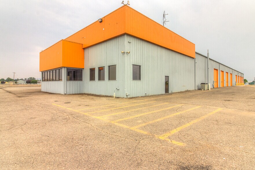 501 Stover Rd, Grandview, WA à vendre - Photo du bâtiment - Image 2 de 54