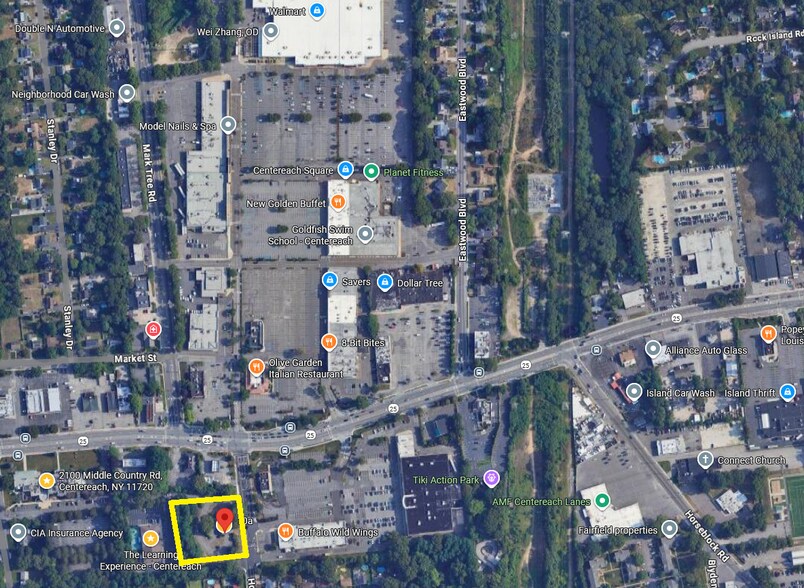 10 Holbrook Rd, Centereach, NY à louer - Photo du bâtiment - Image 1 de 14