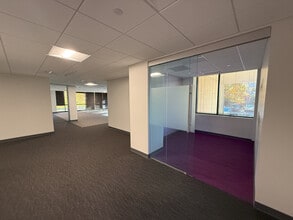 730 Holiday Dr, Pittsburgh, PA à louer Photo intérieure- Image 2 de 10