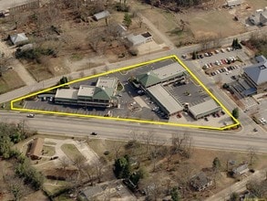 715 Queen City Pky, Gainesville, GA - AERIAL map view