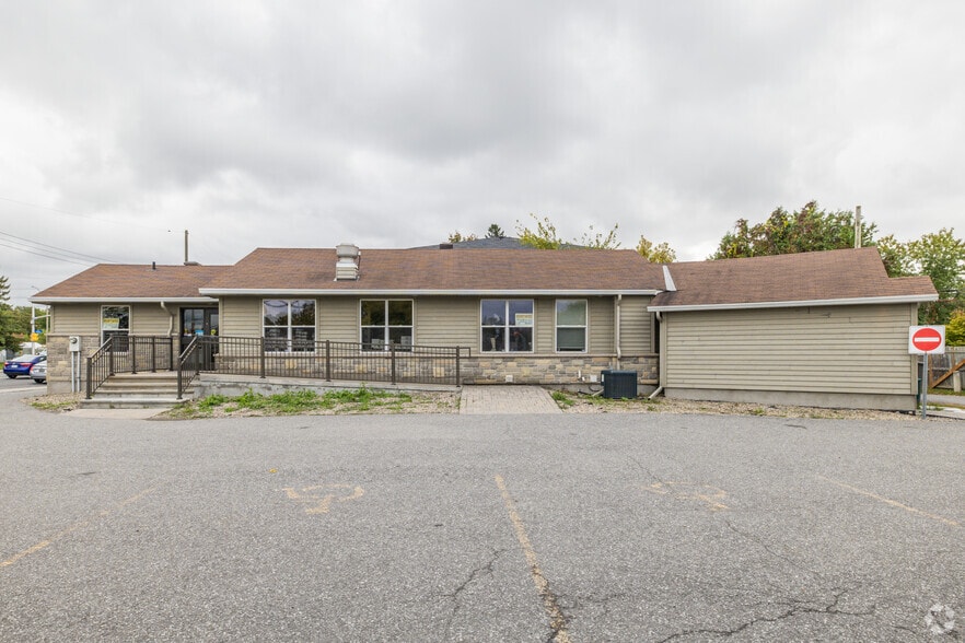 1014 Maitland Av, Ottawa, ON for sale - Building Photo - Image 2 of 15