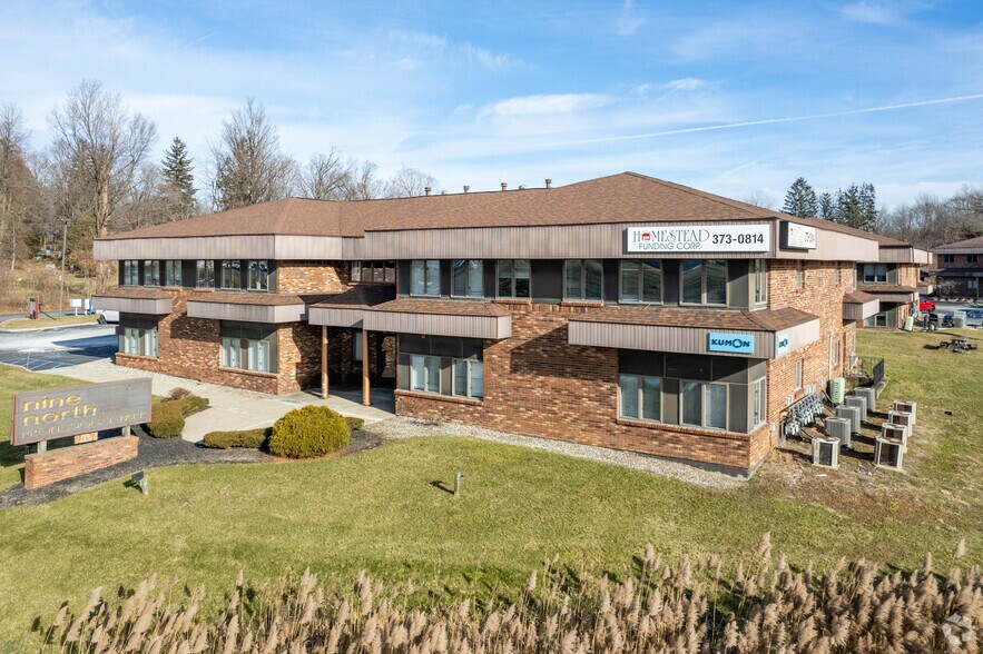 1407 Route 9, Clifton Park, NY à louer - Photo du bâtiment - Image 3 de 7