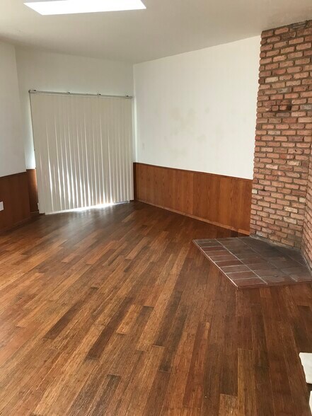 801-823 Grand Ave, San Marcos, CA à louer - Photo du bâtiment - Image 3 de 7