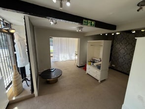 Ambers, The Millstream, London Road, Amersham à louer Photo intérieure- Image 1 de 3