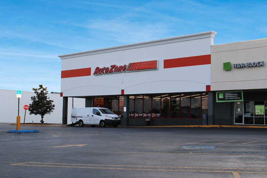 802-806 US Highway 27 S, Avon Park, FL à louer - Photo du bâtiment - Image 3 de 3