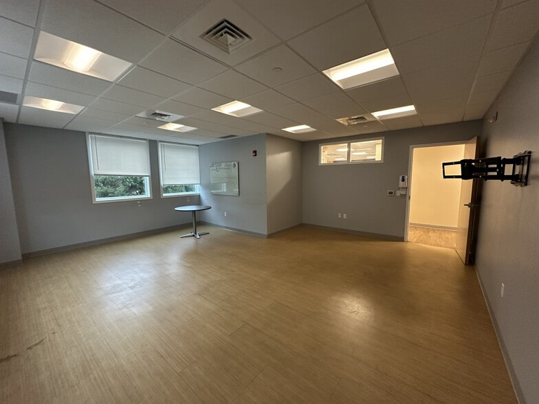1120 Township Line Rd, Havertown, PA à louer - Photo du bâtiment - Image 2 de 5