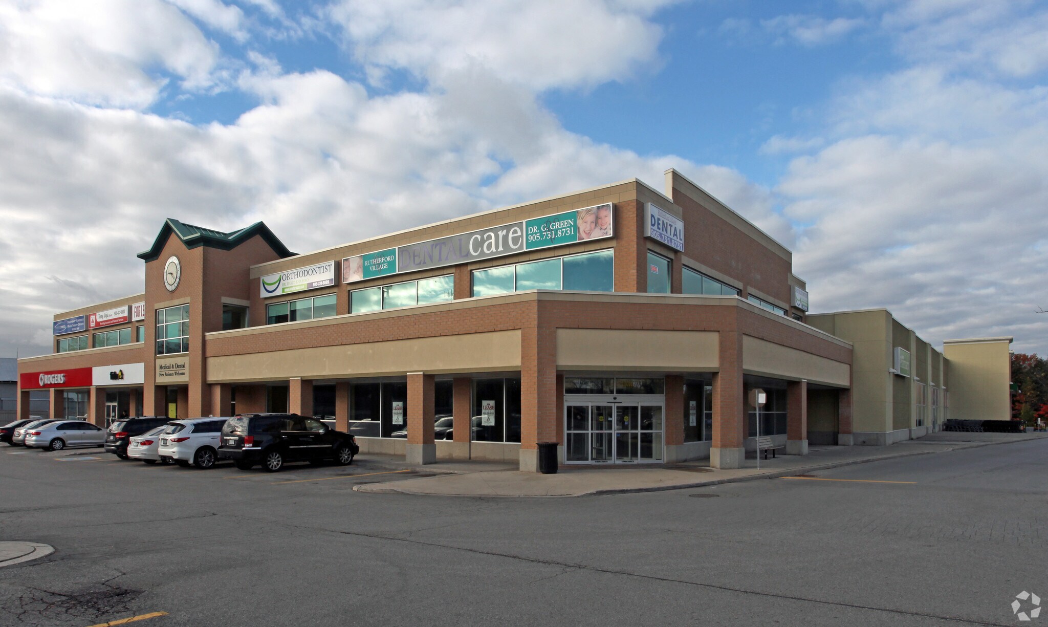 9200 Bathurst St, Vaughan, ON à vendre Photo principale- Image 1 de 1