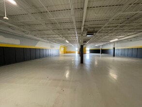 3201 13th Ave SE, Medicine Hat, AB for lease Interior Photo- Image 2 of 21