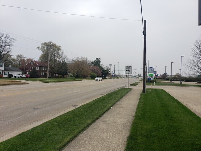 Plus de détails pour 805-809 N Keller Dr, Effingham, IL - Terrain à vendre