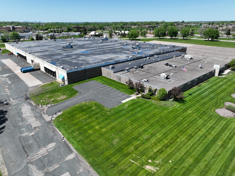 1890 Woodlane Dr, Woodbury, MN for lease - Building Photo - Image 1 of 1