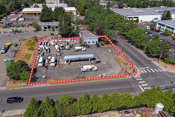 18459 NE 76th St, Redmond, WA for sale - Building Photo - Image 3 of 6