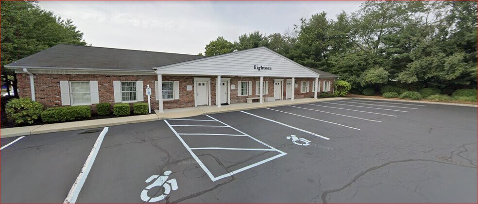 2500 Nesconset Hwy, Stony Brook, NY à louer - Photo du bâtiment - Image 1 de 6