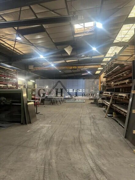 Industrial in Sartrouville for sale - Interior Photo - Image 2 of 6