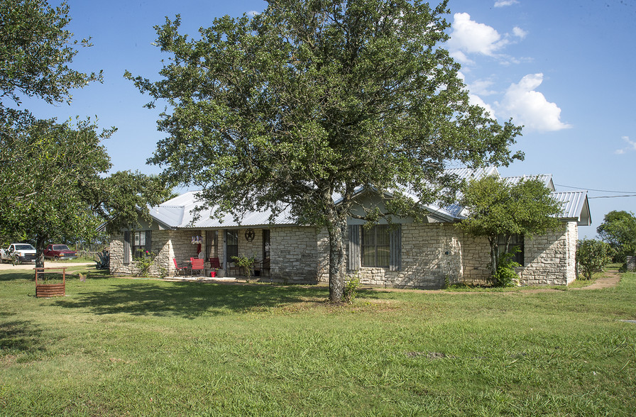 1400 W Fm 487, Jarrell, TX à vendre - Photo principale - Image 1 de 1