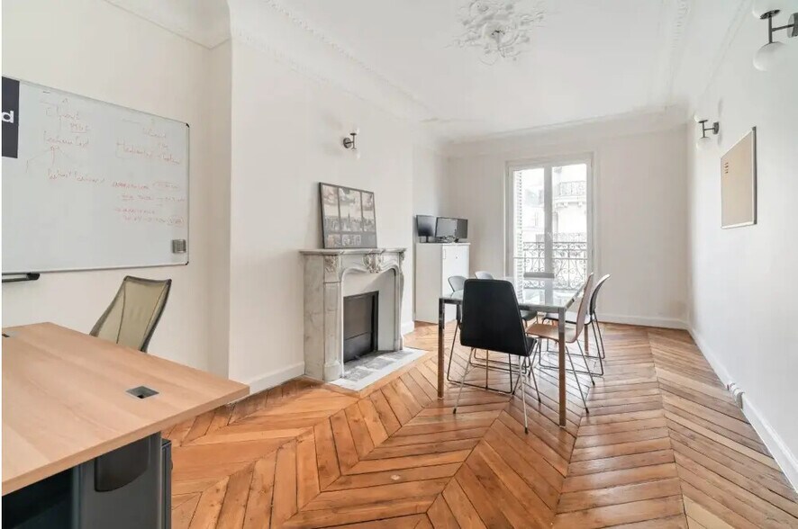 Coworking Space in Paris for lease - Interior Photo - Image 2 of 6