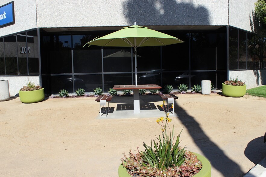 701 Kimberly Ave, Placentia, CA à louer - Autre - Image 2 de 7