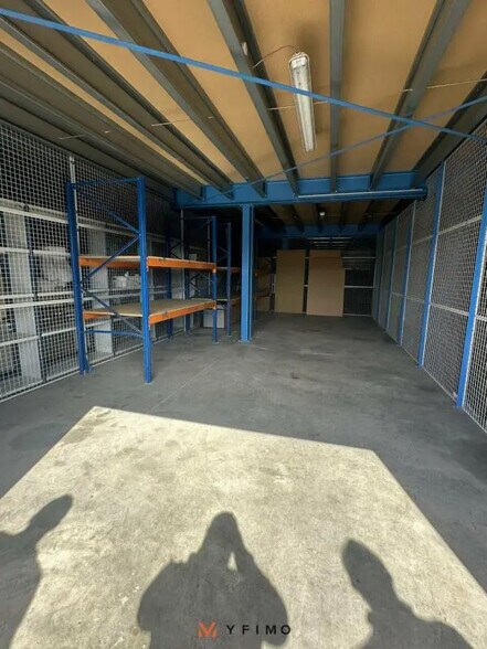 Flex in SAINT-OUEN-L'AUMONE for lease - Interior Photo - Image 3 of 4