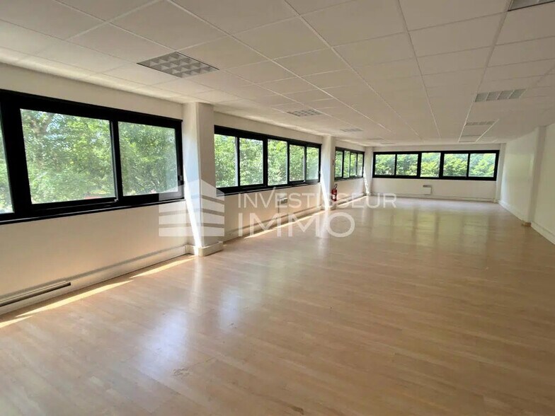 Bureau dans Suresnes à vendre - Photo intérieure - Image 3 de 4