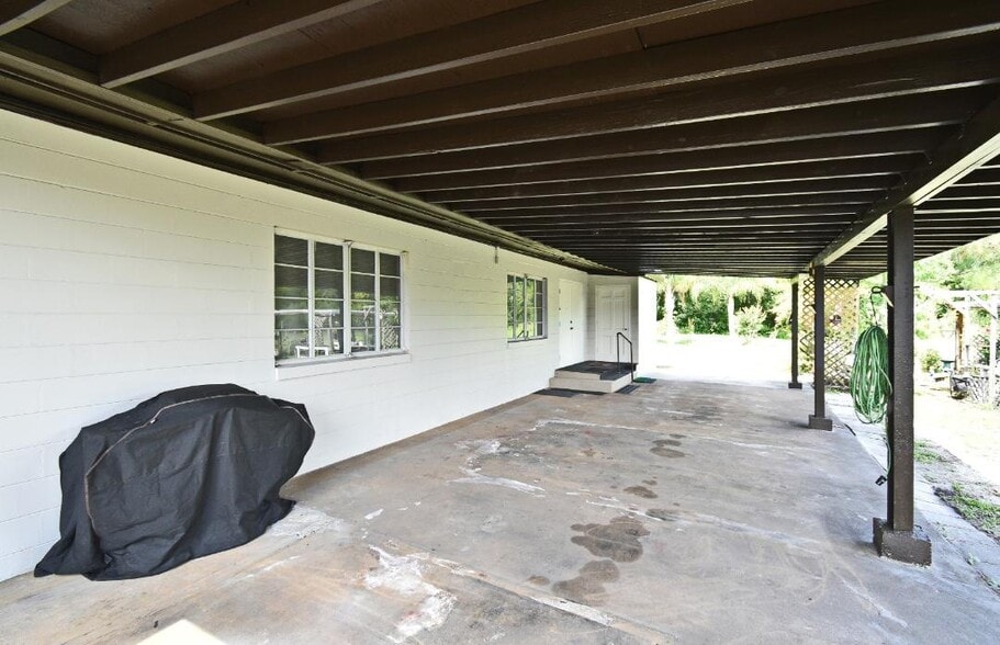 1390 E Airport Blvd, Sanford, FL for sale - Building Photo - Image 2 of 6