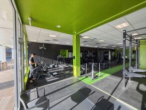 406-546 Plaza Ct, Sand Springs, OK for lease Interior Photo- Image 1 of 5