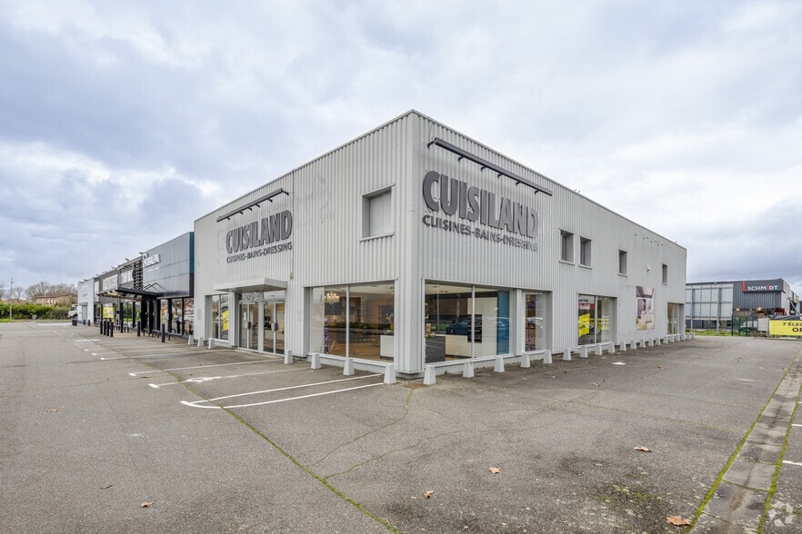4 Allée Pablo Picasso, Portet-sur-Garonne for lease - Building Photo - Image 2 of 8