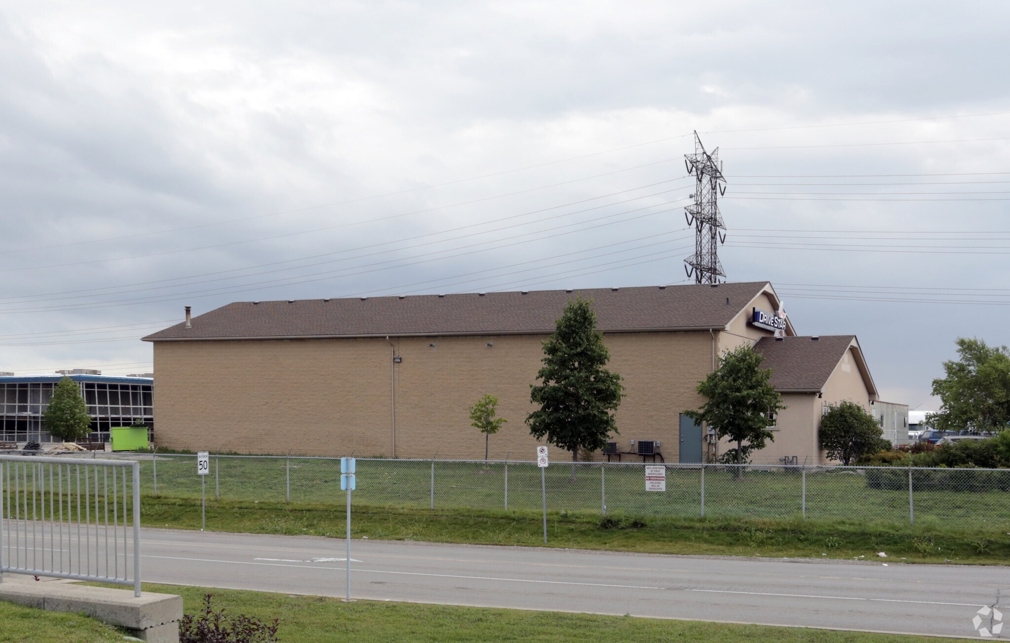 1625 Stone Church Rd E, Hamilton, ON à vendre Photo principale- Image 1 de 1