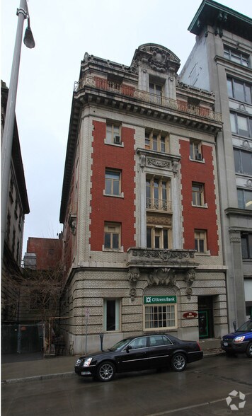 99 Collier St, Binghamton, NY à louer - Photo principale - Image 1 de 3