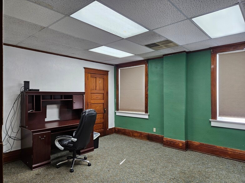 231 E Railway St, Coleman, MI for lease - Interior Photo - Image 3 of 12