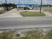 7019 Walzem Rd, San Antonio, TX 78239 - Convenience Store