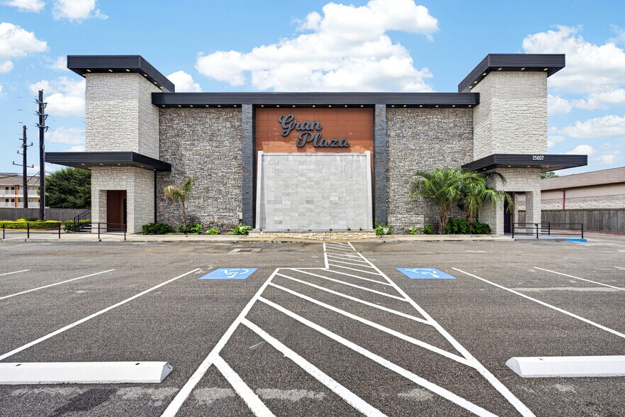 25807 I-45, Spring, TX à vendre - Photo du bâtiment - Image 3 de 85