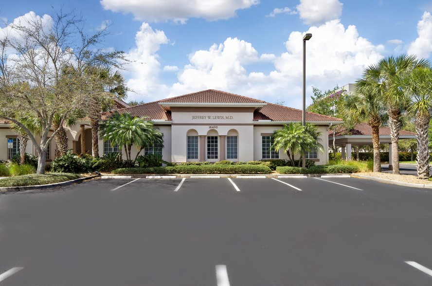 16400 Healthpark Commons Dr, Fort Myers, FL à vendre - Photo du bâtiment - Image 1 de 1