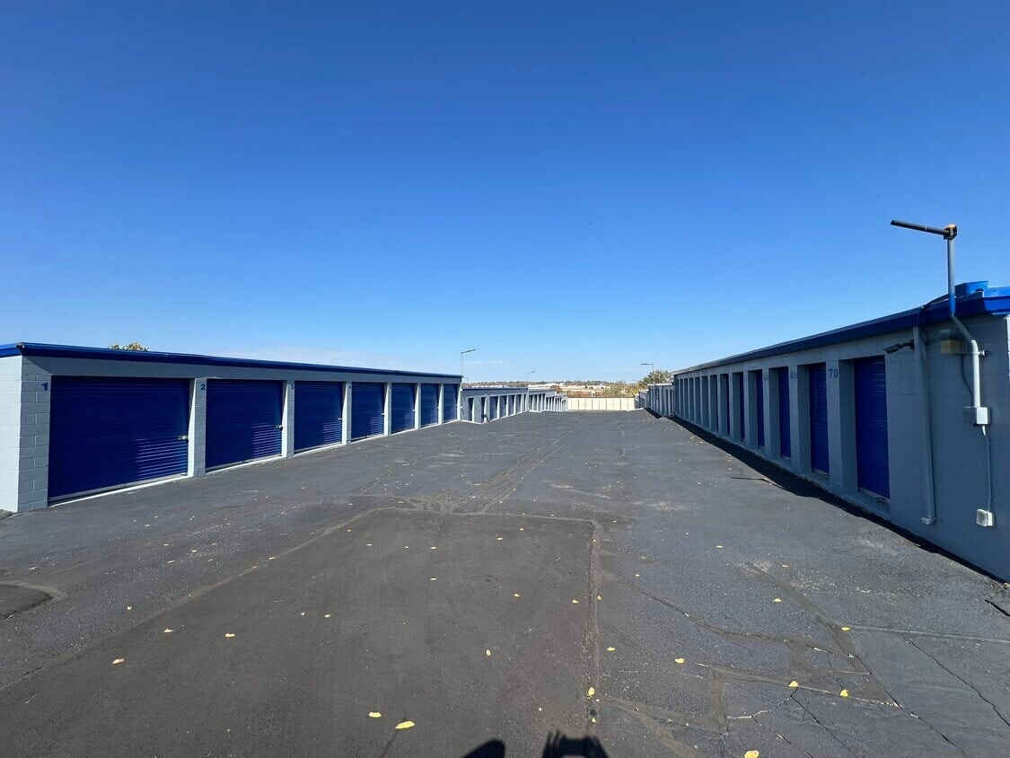 5131 S Campbell Ave, Springfield, MO à vendre Photo principale- Image 1 de 1