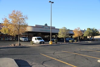 6100 N Mesa St, El Paso, TX for lease Building Photo- Image 1 of 21