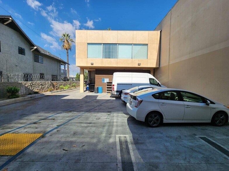 334-336 W 33rd St, Los Angeles, CA à vendre - Photo du bâtiment - Image 2 de 22