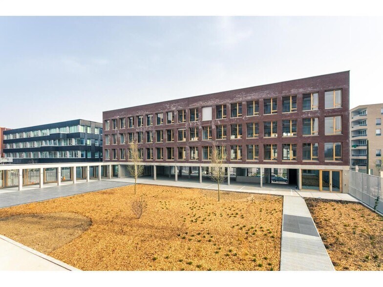 85 Allée Marie-Léonie Vanhoutte, Lille à louer - Photo du bâtiment - Image 2 de 14