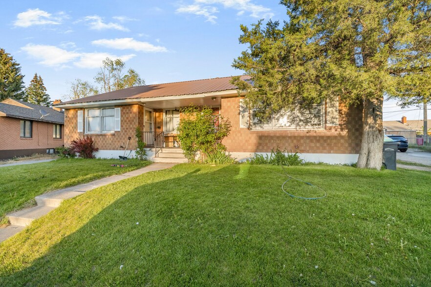525-527 Tendoy Dr, Idaho Falls, ID for sale - Primary Photo - Image 1 of 1